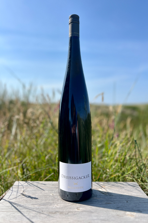 2024 Dreissigacker Chardonnay trocken "Oceanside" 1,5l 2024 Dreissigacker Chardonnay trocken "Oceanside" 1,5l