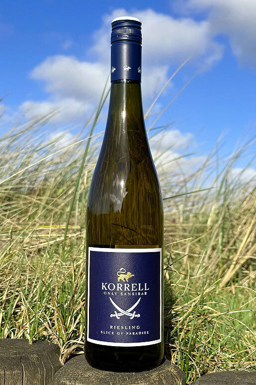 2022 Korrell Slice of Paradise Riesling trocken only Sansibar 0,75l 2022 Korrell Slice of Paradise Riesling trocken only Sansibar 0,75l