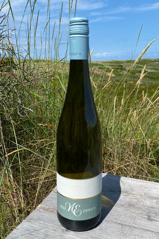 2022 Neef-Emmich Riesling feinherb 0,75l  2022 Neef-Emmich Riesling feinherb 0,75l