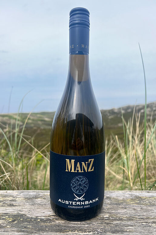 2023 Manz Chardonnay trocken "Austernbank" only Sansibar 0,75l  2023 Manz Chardonnay trocken "Austernbank" only Sansibar 0,75l