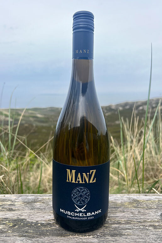 2023 Manz Grauburgunder "Muschelbank" only Sansibar 0,75l 2023 Manz Grauburgunder "Muschelbank" only Sansibar 0,75l