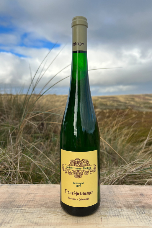 2023 Hirtzberger Steinterrassen Riesling Federspiel 0,75l  2023 Hirtzberger Steinterrassen Riesling Federspiel 0,75l