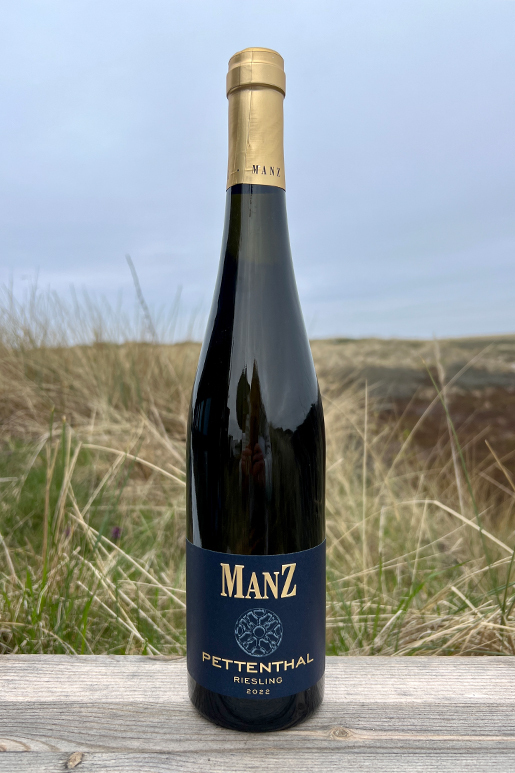 2022er Manz Niersteiner Pettenthal Riesling 0,75l  2022er Manz Niersteiner Pettenthal Riesling 0,75l
