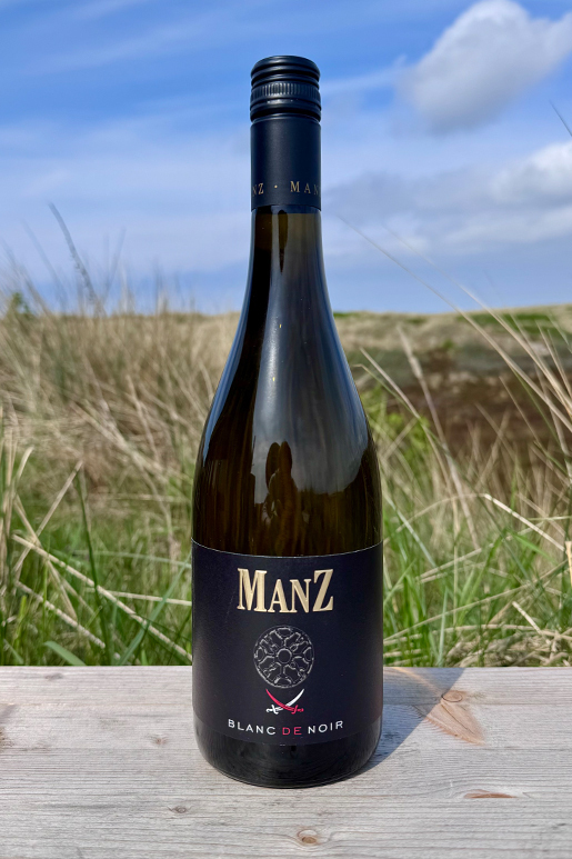 2024 Manz "Blanc de Noir" Only Sansibar 0,75l  2024 Manz "Blanc de Noir" Only Sansibar 0,75l