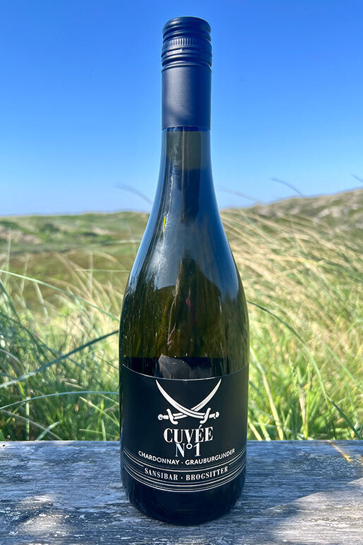 2023 Brogsitter Cuveé No. 1 Grauburgunder & Chardonnay "only Sansibar" 0,75l 2023 Brogsitter Cuveé No. 1 Grauburgunder & Chardonnay "only Sansibar" 0,75l