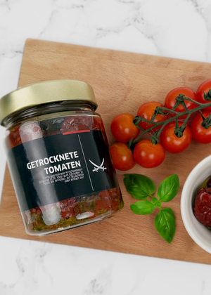 Getrocknete Tomaten im Glas Getrocknete Tomaten im Glas